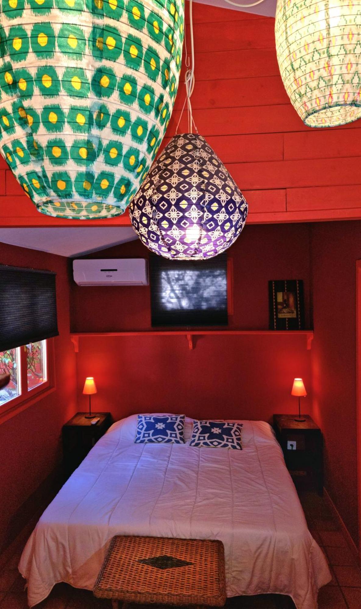 Апартаменти Pousterle De Sabran - Piscine & Hammam Екстер'єр фото